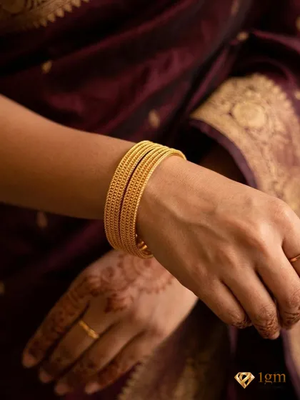 Set Of 4 18K Gold Plated Bangles