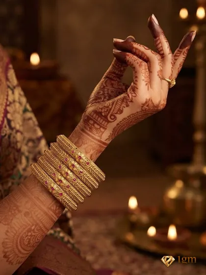 South Temple Jewellery Set Of 2 Gold-Plated Bangle